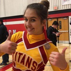 Meet your Posher, Avery